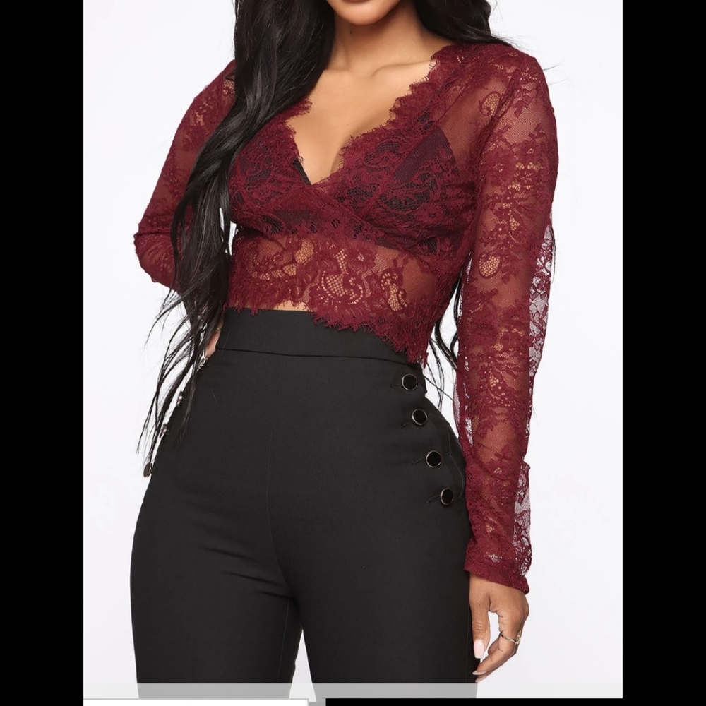 NWT! FASHION NOVA SEXY TOP
